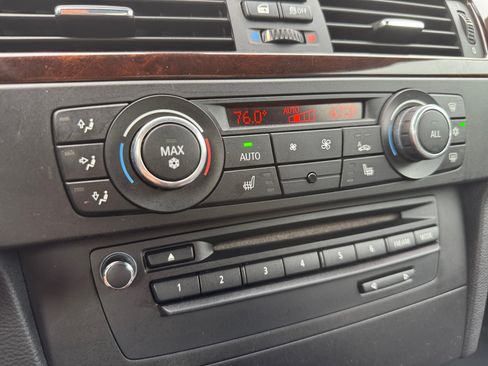Used 2012 BMW 328i Convertible RWD image 23
