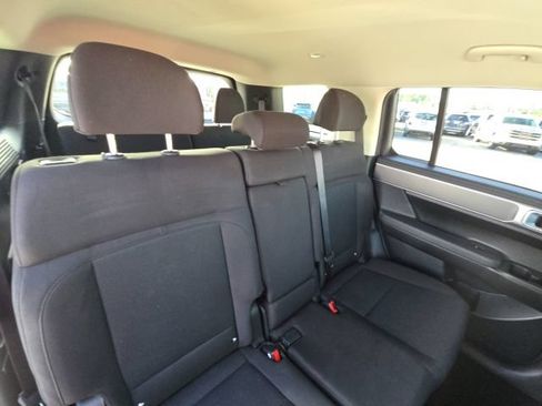 Used 2024 Hyundai Santa Fe SE FWD image 16
