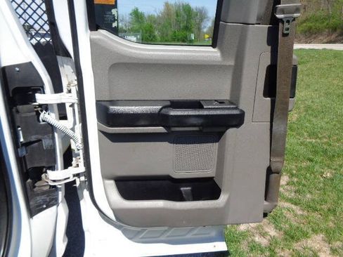 Used 2017 Ford F350 XL w/ Power Equipment Group RWD image 29