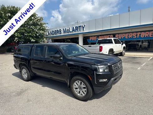 Used 2022 Nissan Frontier SV AWD/4WD image 1