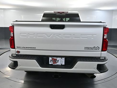 Used 2021 Chevrolet Silverado 2500 High Country AWD/4WD image 7