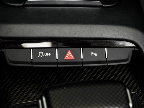 Used 2017 Audi R8 V10 w/ Carbon Exterior Package image 32