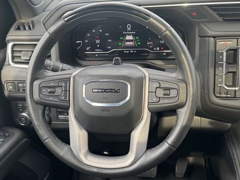 Used 2024 GMC Yukon Denali w/ Denali Reserve Package image 20