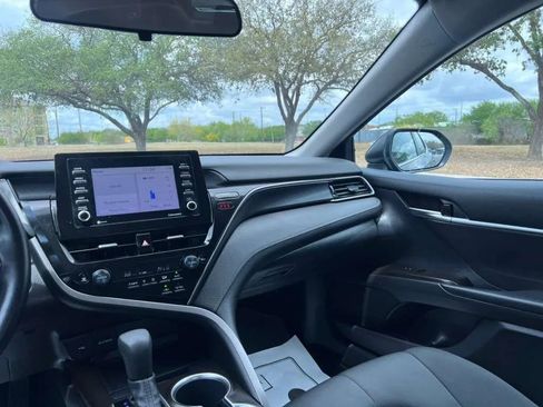 Used 2022 Toyota Camry LE w/ Cold Weather Package FWD image 26