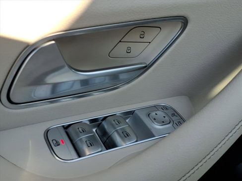 Used 2024 Mercedes-Benz GLE 350 Base 4MATIC image 13