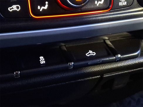 Certified 2016 GMC Sierra 1500 SLE w/ SLE Value Package image 24