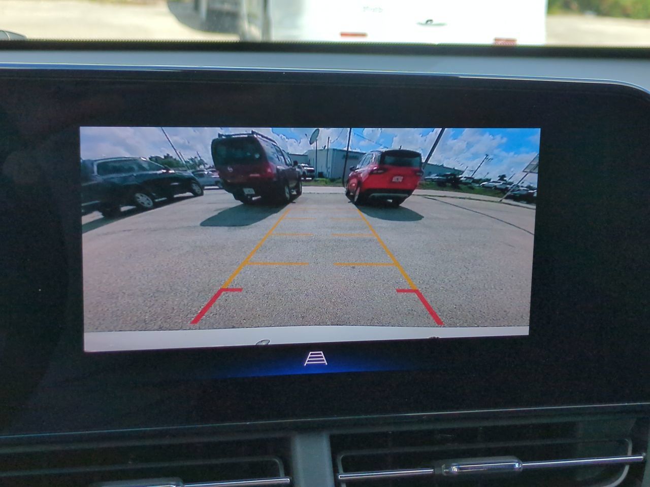 Used 2024 Chevrolet Trax RS w/ Sunroof Package FWD image 18