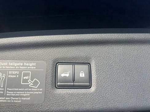 Certified 2023 INFINITI QX50 Luxe AWD/4WD image 17