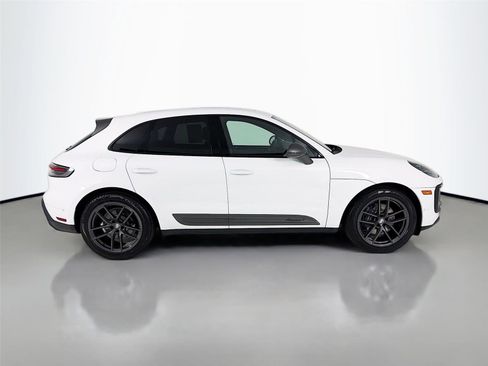 Used 2023 Porsche Macan Turbo AWD/4WD image 28