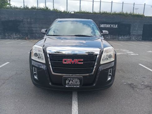 Used 2015 GMC Terrain SLE FWD image 2