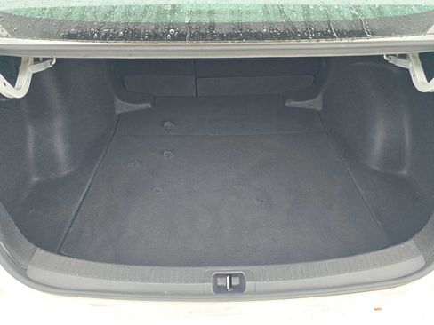 Used 2022 Toyota Corolla LE FWD image 14