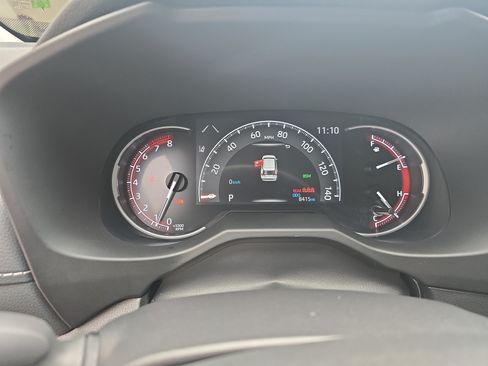 Used 2024 Toyota RAV4 LE FWD image 17