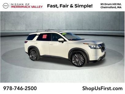 Used 2023 Nissan Pathfinder SL w/ SL Premium Package