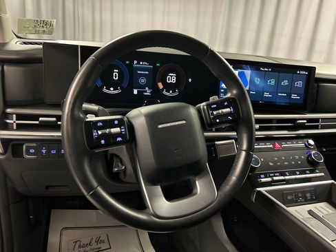 Used 2025 Hyundai Santa Fe SEL image 13