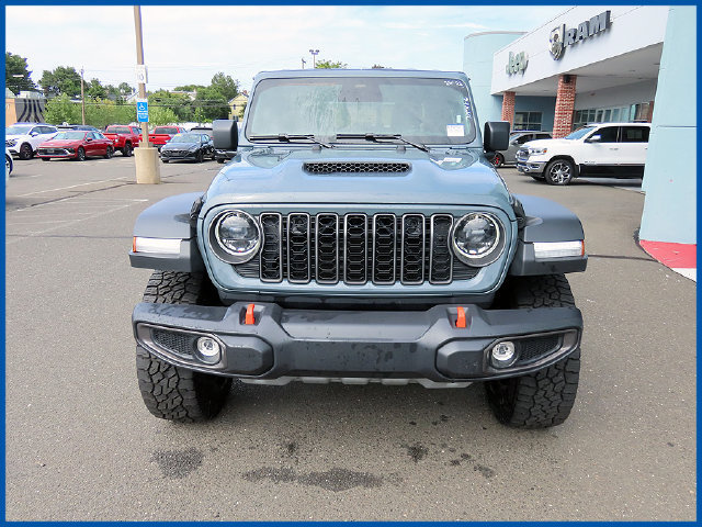 Certified 2026 Jeep Gladiator Mojave AWD/4WD image 3