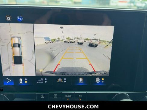 Used 2023 Chevrolet Colorado Trail Boss w/ Technology Package AWD/4WD image 38