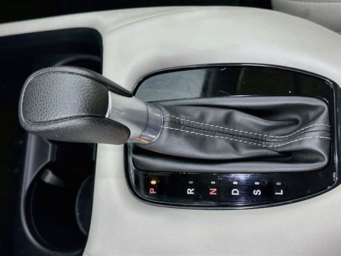 Certified 2024 Honda HR-V LX image 15
