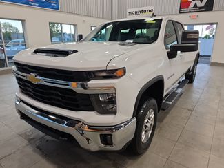 Used 2025 Chevrolet Silverado 2500 LT w/ Convenience Package AWD/4WD video 2
