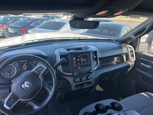 Used 2024 RAM 3500 Big Horn image 35
