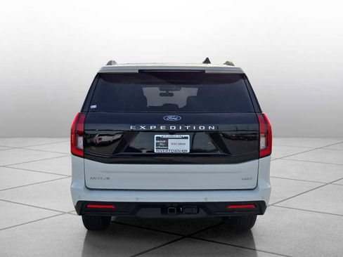 New 2026 Ford Expedition Max Active RWD image 4