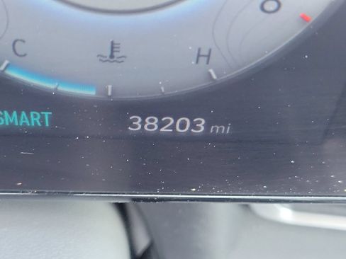 Used 2023 Hyundai Elantra SEL w/ Convenience Package FWD image 11