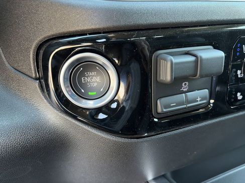 New 2026 GMC Sierra 1500 SLT w/ SLT Premium Package image 22