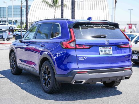 Certified 2025 Honda CR-V Sport image 9