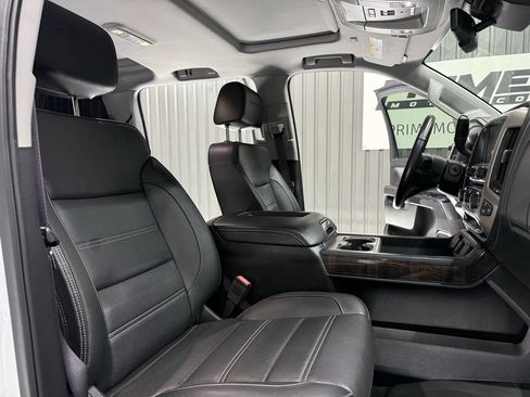 Used 2016 GMC Sierra 2500 Denali w/ Duramax Plus Package AWD/4WD image 28