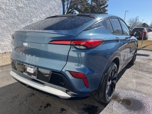 Used 2025 Buick Envista Sport Touring w/ Experience Buick Package image 4