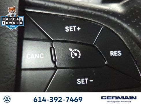 Used 2022 Dodge Challenger R/T image 32