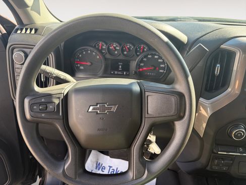 Used 2019 Chevrolet Silverado 1500 Custom Trail Boss w/ Custom Convenience Package AWD/4WD image 12