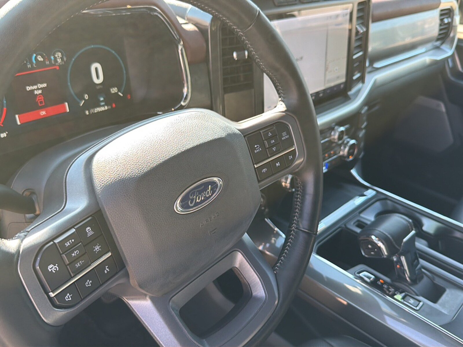 Used 2023 Ford F150 Lariat w/ Equipment Group 502A High AWD/4WD image 29