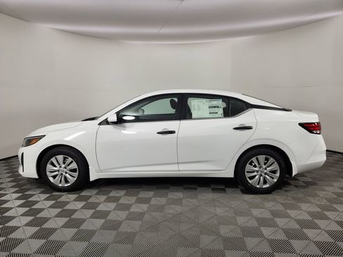 New 2025 Nissan Sentra S image 2