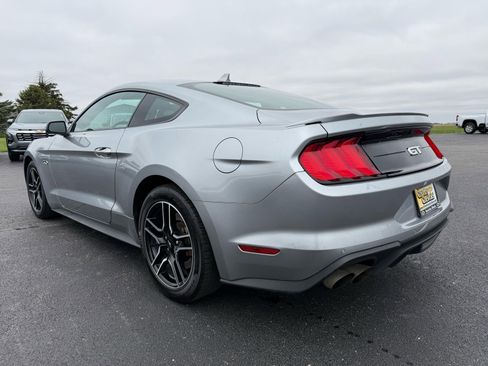Used 2022 Ford Mustang GT RWD image 4