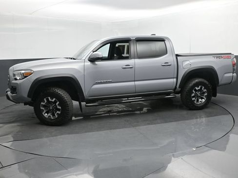 Used 2021 Toyota Tacoma 4x4 Double Cab image 25
