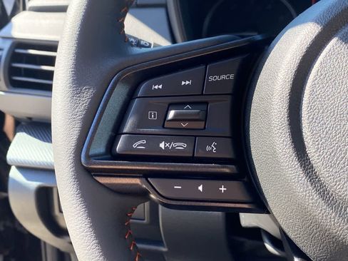 Used 2025 Subaru Crosstrek 2.5i Limited w/ Crosstrek Mirror Package image 23