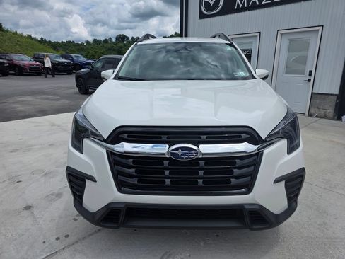 Used 2023 Subaru Ascent Limited AWD/4WD image 2