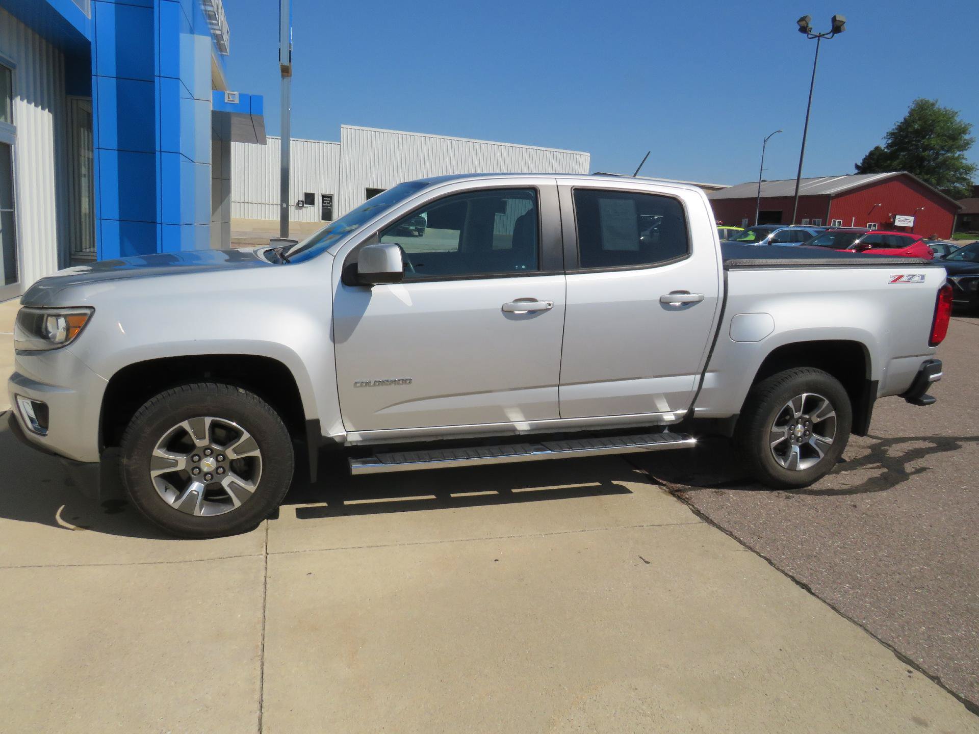 Used 2019 Chevrolet Colorado Z71 AWD/4WD image 1