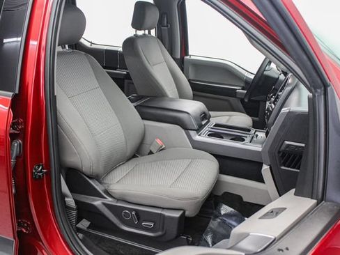 Used 2018 Ford F150 XLT w/ Equipment Group 302A Luxury AWD/4WD image 25