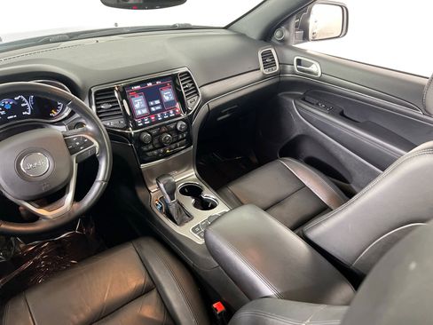 Used 2022 Jeep Grand Cherokee Limited image 24