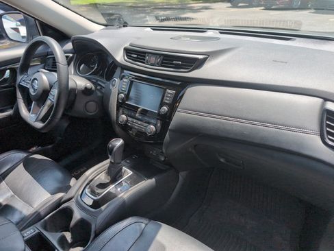 Used 2019 Nissan Rogue SL w/ Premium Package FWD image 27