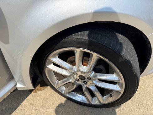 Used 2010 Ford Flex SEL image 20