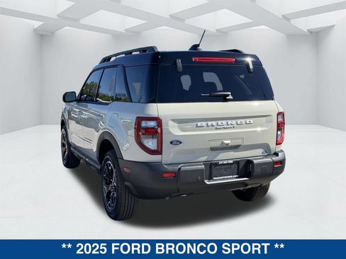 New 2025 Ford Bronco Sport Outer Banks AWD/4WD image 7