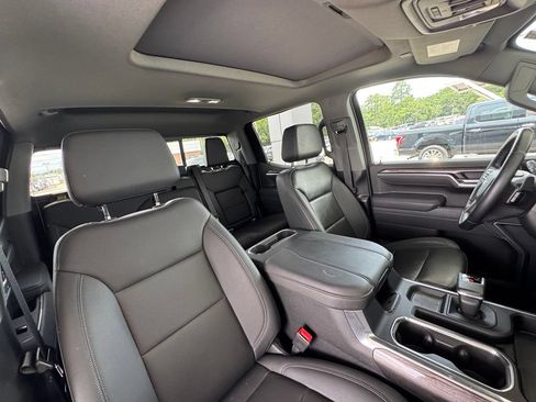 Used 2025 Chevrolet Silverado 1500 LTZ w/ Z71 Off-Road Package AWD/4WD image 18