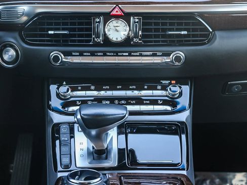 Used 2019 Genesis G90 5.0 Ultimate image 14