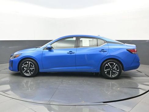 Used 2024 Nissan Sentra SV FWD image 22