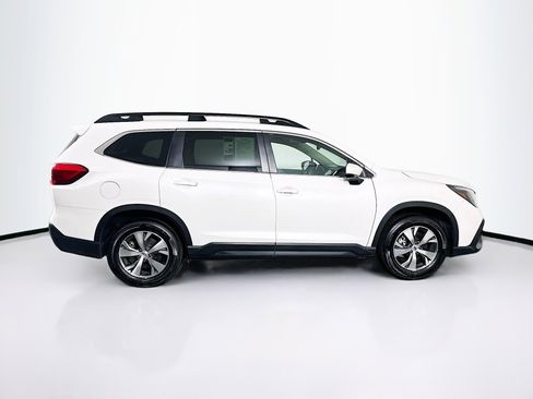 Used 2024 Subaru Ascent Premium w/ Convenience Package image 10