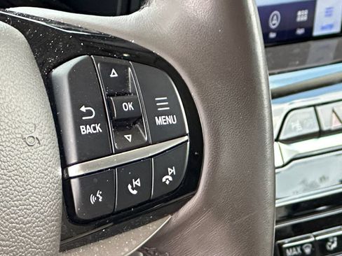 Used 2022 Ford Explorer Platinum w/ Equipment Group 601A RWD image 21