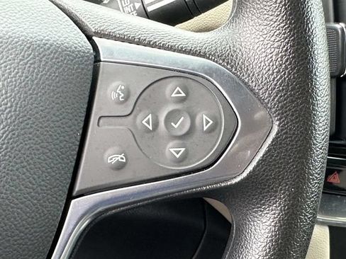 Used 2023 Chevrolet Traverse LS w/ Safety Package FWD image 12