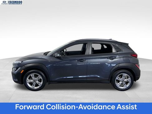 Used 2022 Hyundai Kona SEL FWD image 2